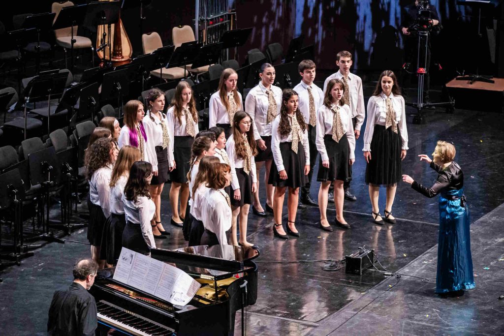 Hanghullámok Fotos Németh Szabolcs Crop